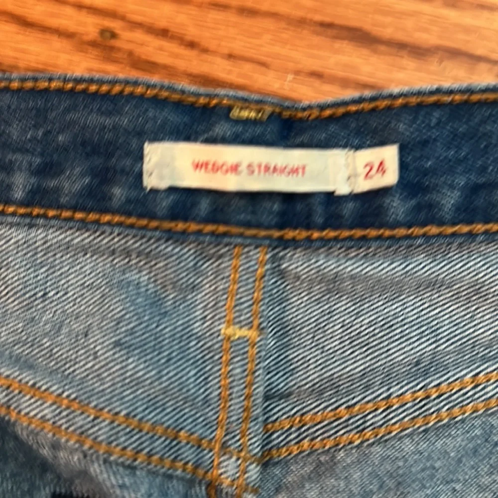 Levi's Women's Straight Leg Jeans in Blue - Picture 7 of 13
